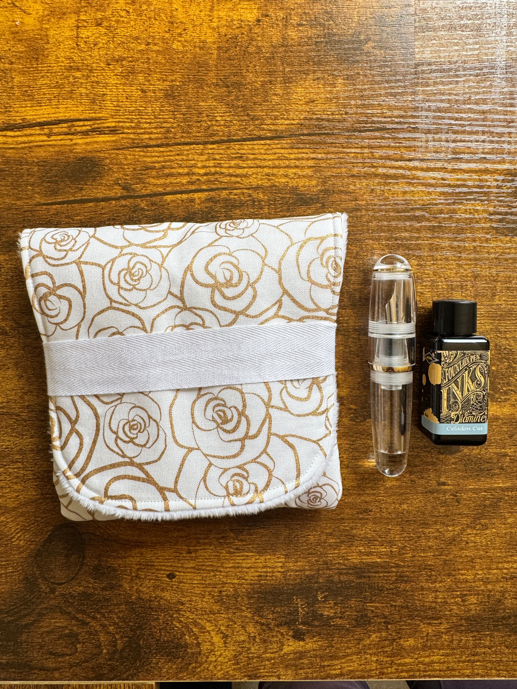 The Mini- Ivory Rose Garden, Handmade mini fountain pen pouch