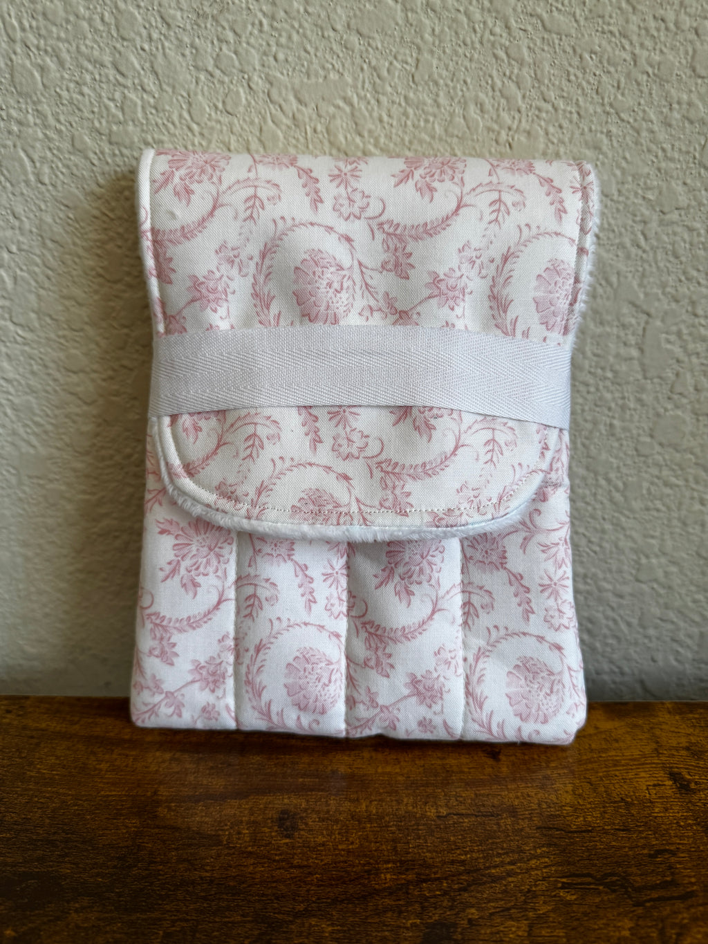 🌸 BlushEnglish Toile Pen Case