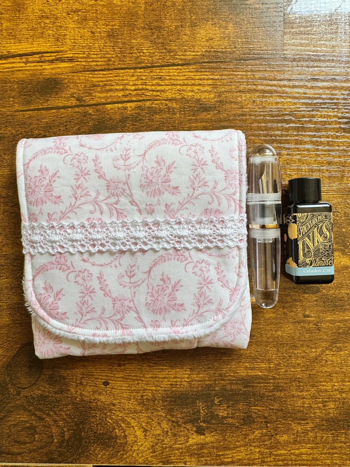 The Mini-English Blush Toile Lace , Handmade mini fountain pen pouch