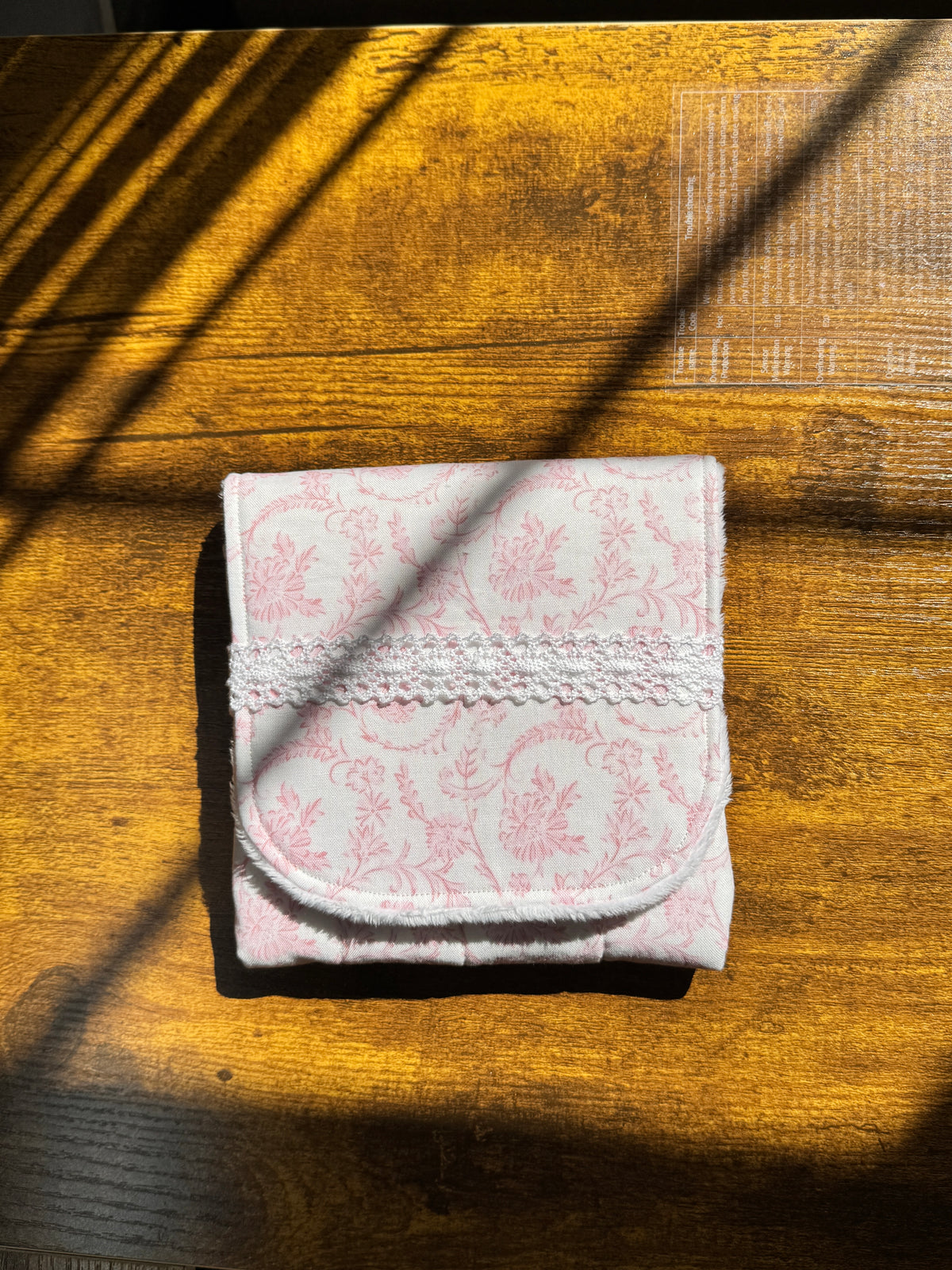 The Mini-English Blush Toile Lace , Handmade mini fountain pen pouch