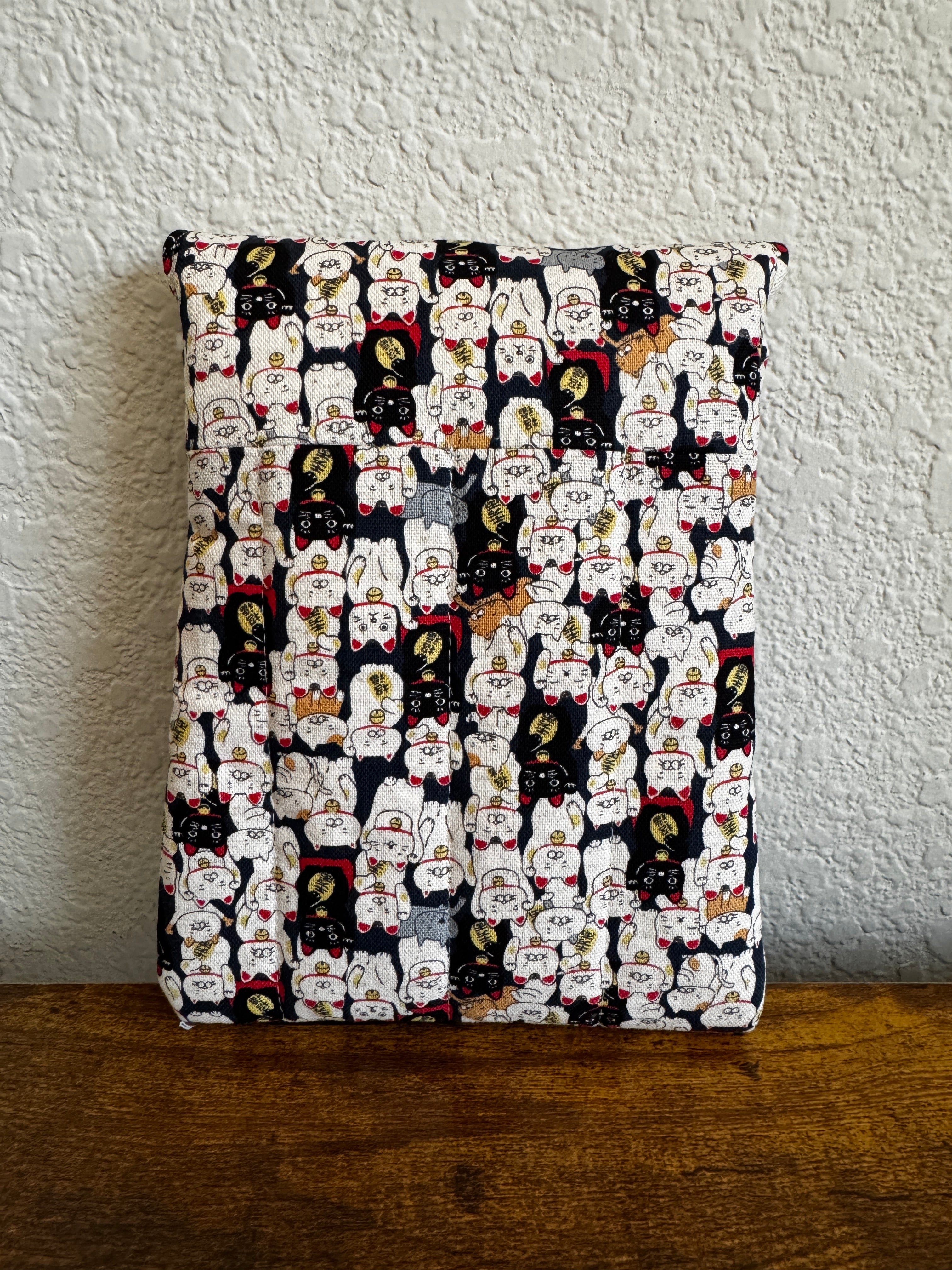 🐱Lucky Cat: Japanese Cotton, , white and black Japanese cats , Handmade Writer's Pen Case