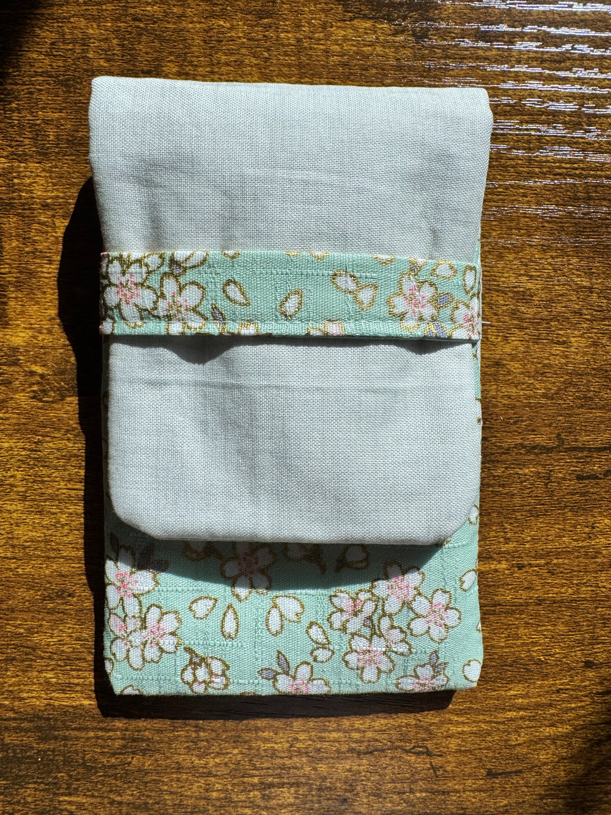 Sakura Morning — Two-Tone Petite Fountain Pen Pouch