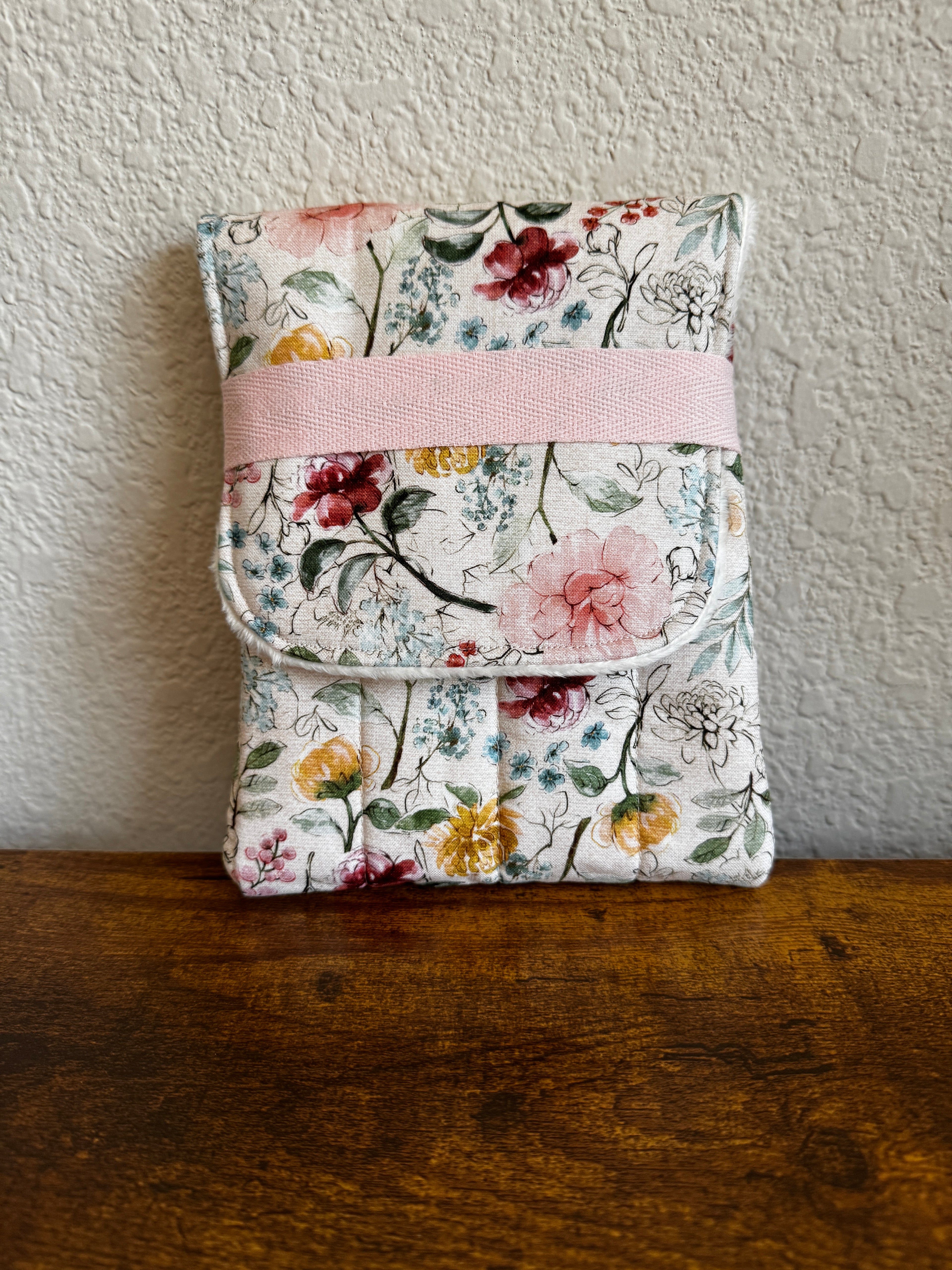 🌾Watercolor Wildflowers Pen Case