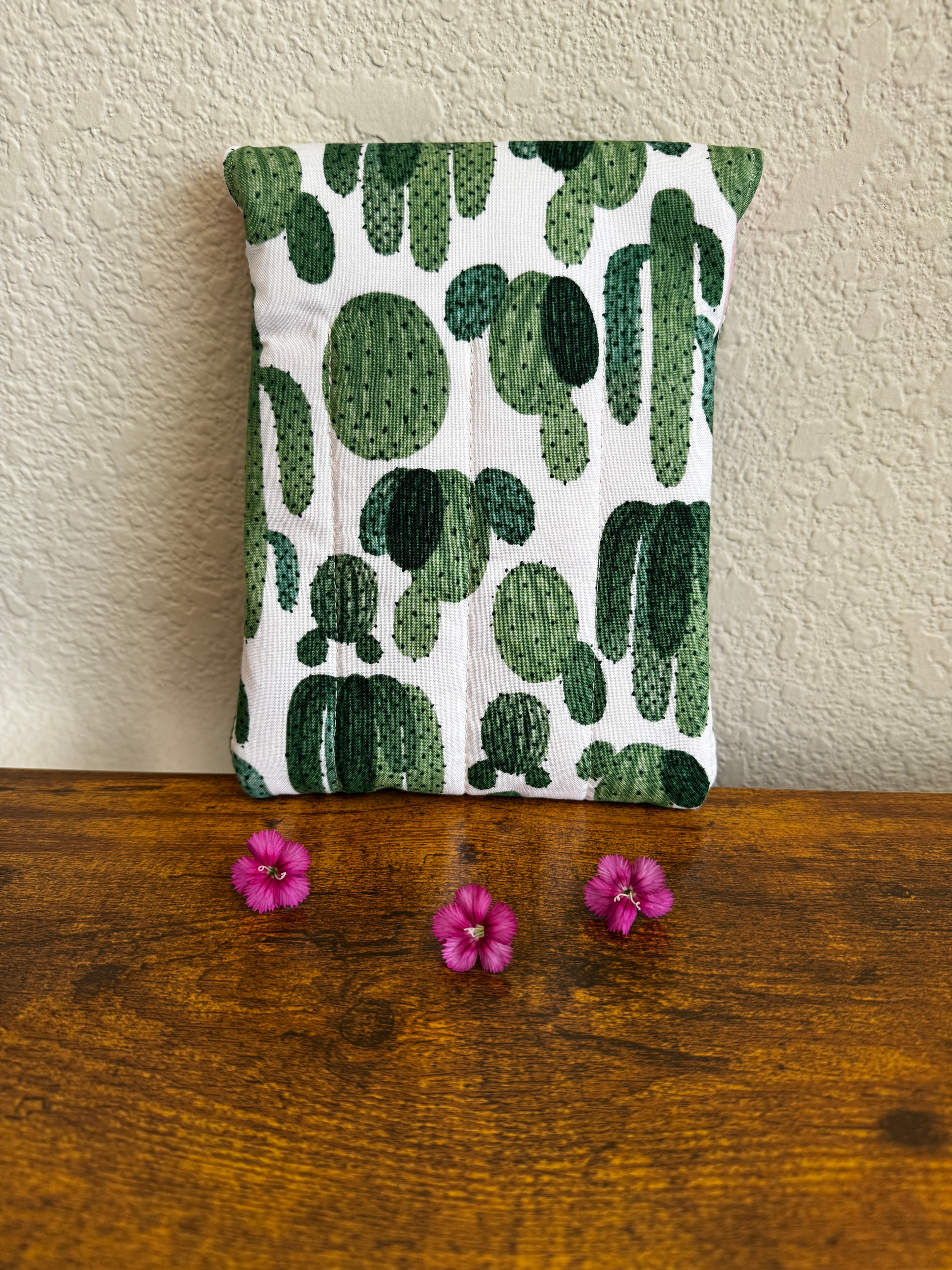 🌵Watercolor Cactus Fountain Pen Case / White interior lining Handmade Writer's Pen Case/Stationary Holder
