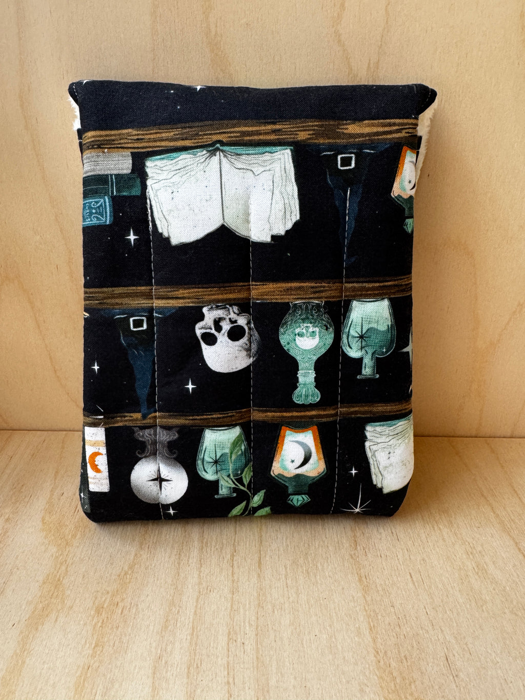 The Familiar’s Library Handmade Fountain Pen Pouch/Case
