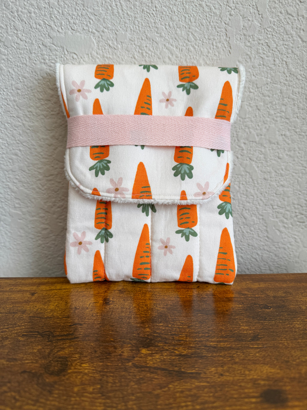 Carrot Garden Fountain Pen Case/Handmade Writer's Pen Case/Stationary Holder