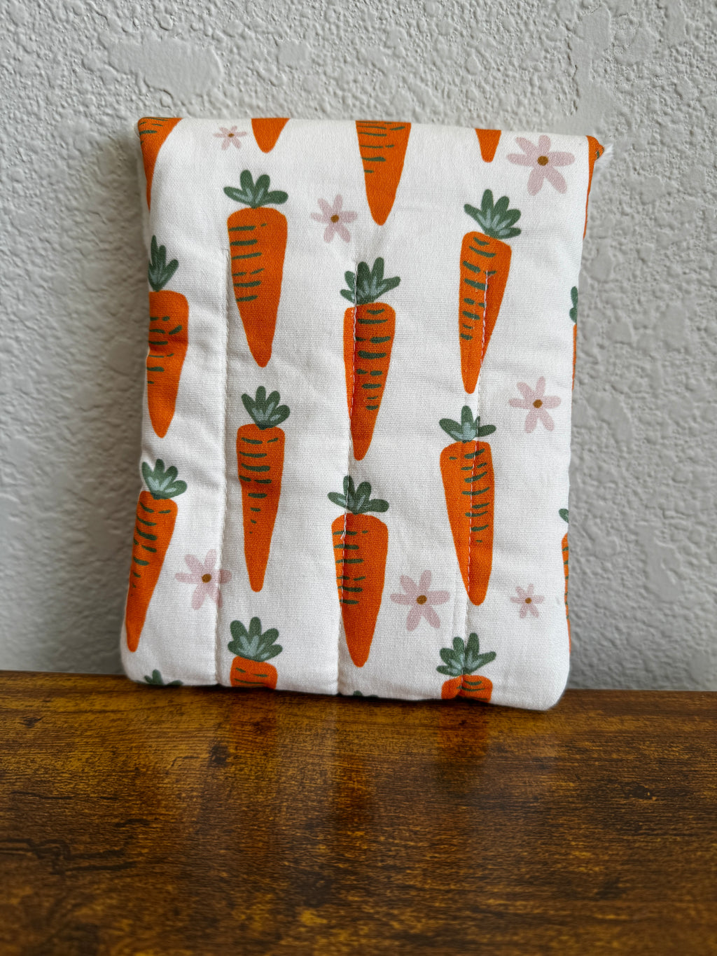 Carrot Garden Fountain Pen Case/Handmade Writer's Pen Case/Stationary Holder