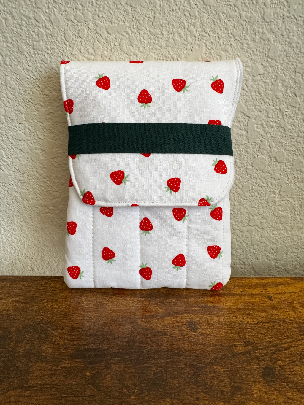 Strawberry Fountain Pen Case/Handmade Writer's Pen Case/Stationary Holder